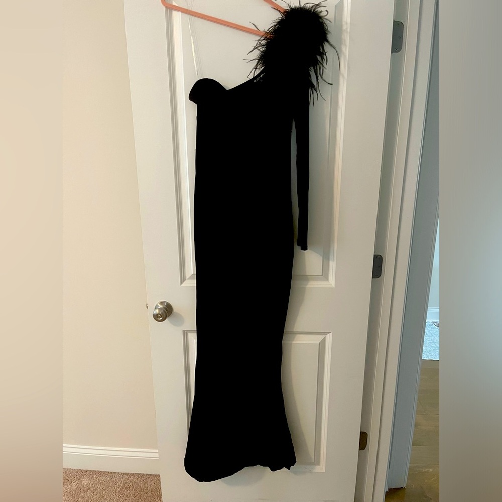 Black Velvet Dress - Brand: Fashion Nova Size Medium